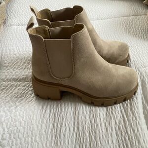 Womens Soda Tan Ankle Boots